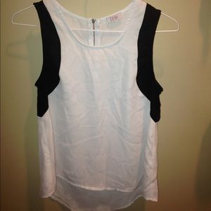 Size- small. Brand- TOBI. Business casual top.